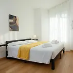 Apartment Artstay - New Exclusive Apt Near Metro M4