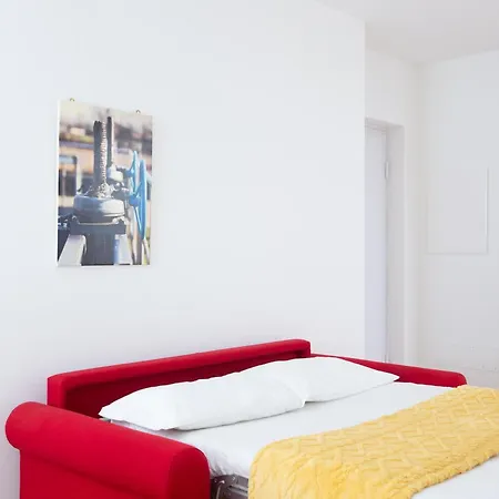Apartment Artstay - New Exclusive Apt Near Metro M4