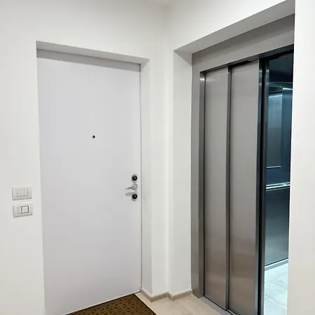Apartment Artstay - New Exclusive Apt Near Metro M4