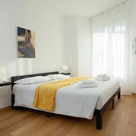 Apartment Artstay - New Exclusive Apt Near Metro M4