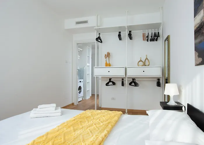 Artstay - New Exclusive Apt Near Metro M4